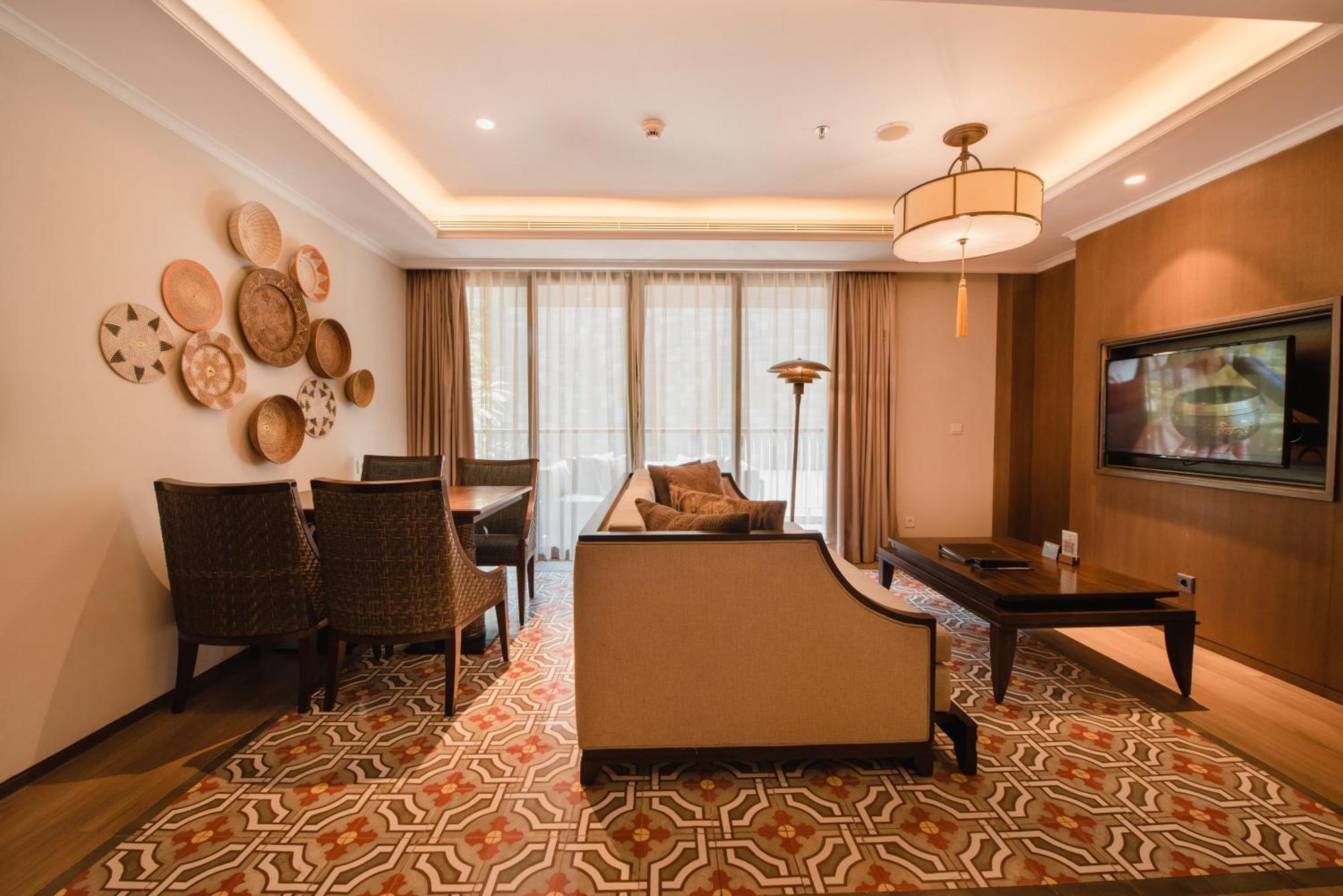 Ramayana Suites And Resort كوتا المظهر الخارجي الصورة A living room at the hotel