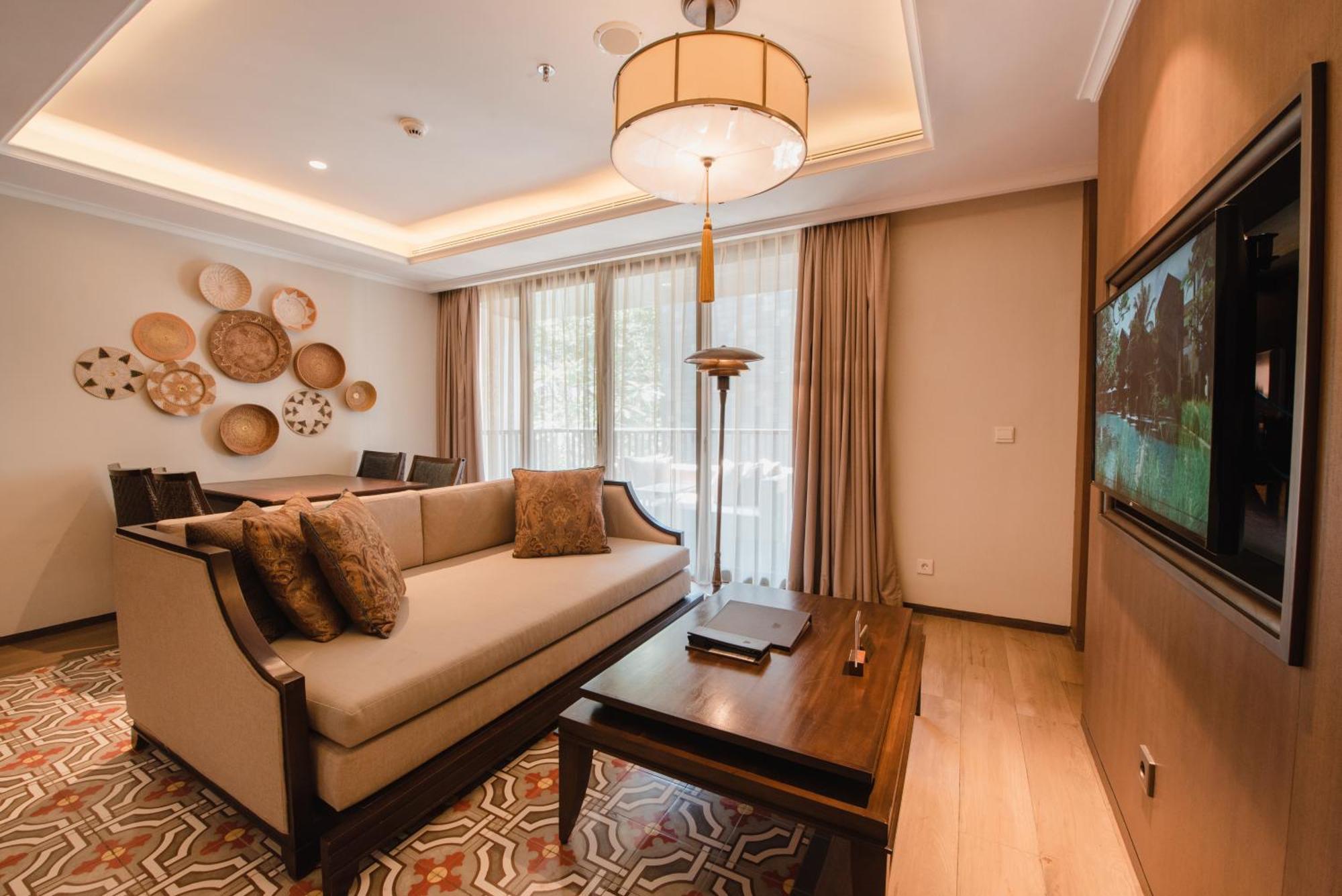 Ramayana Suites And Resort كوتا المظهر الخارجي الصورة Living room of a suite