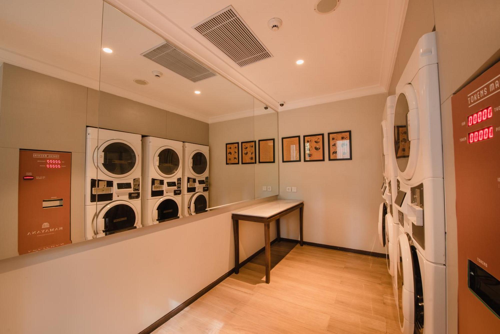 Ramayana Suites And Resort كوتا المظهر الخارجي الصورة Laundry room