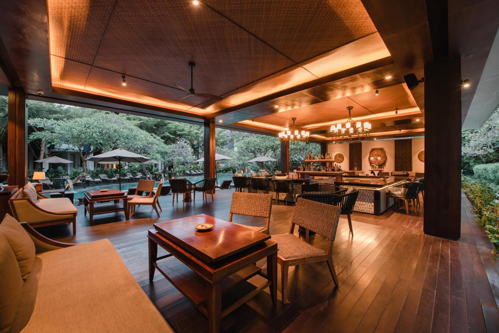 Ramayana Suites And Resort كوتا المظهر الخارجي الصورة The restaurant at the resort