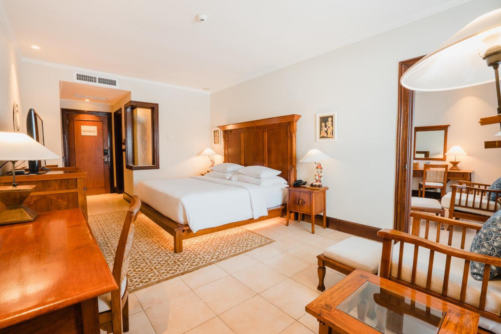 Ramayana Suites And Resort كوتا المظهر الخارجي الصورة A room at the Taj Bengal