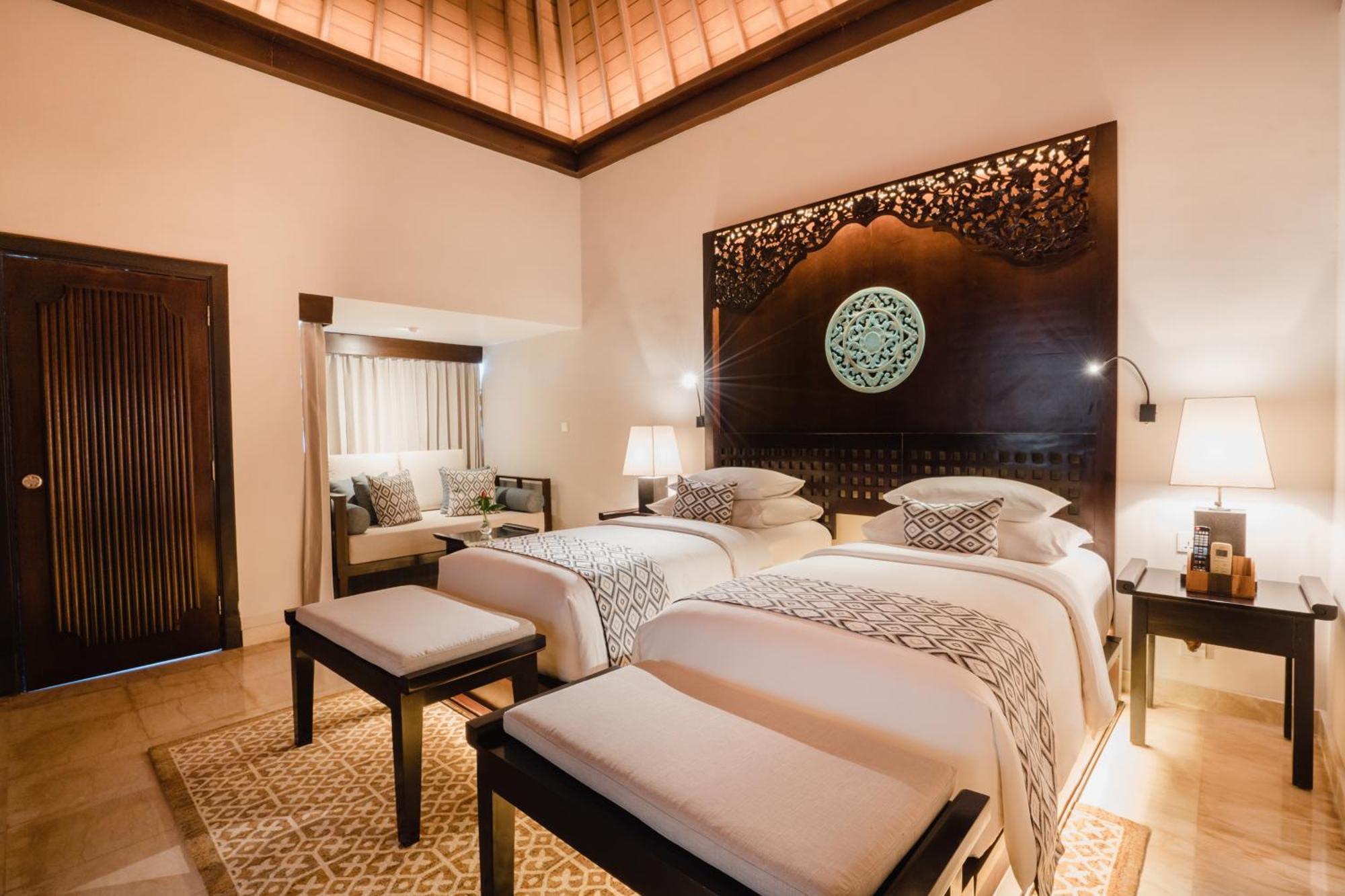 Ramayana Suites And Resort كوتا المظهر الخارجي الصورة A bedroom at the resort