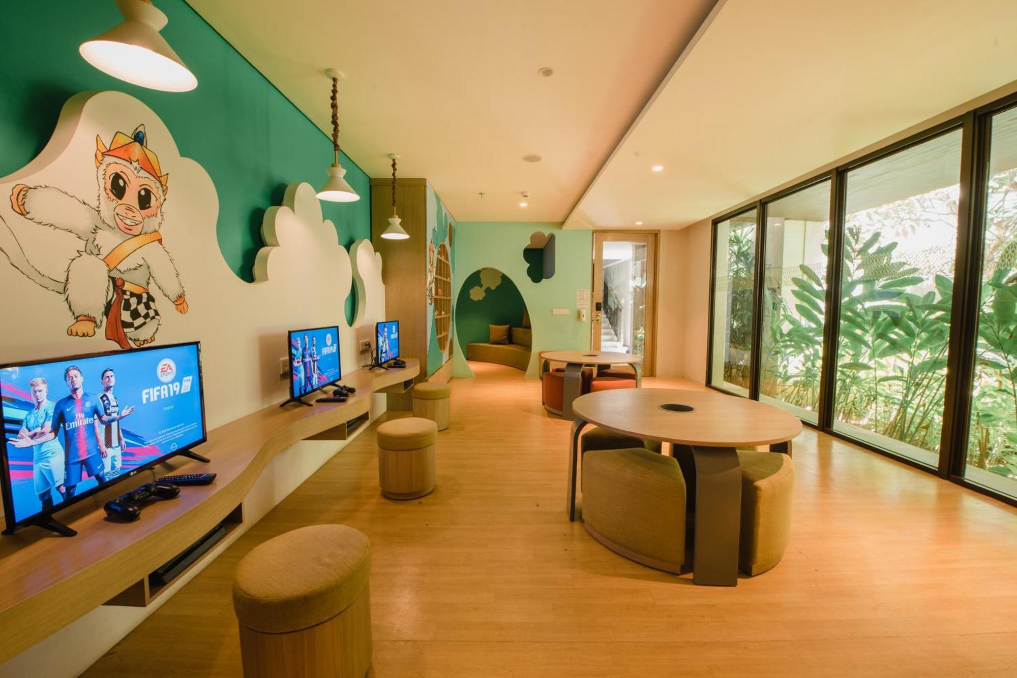 Ramayana Suites And Resort كوتا المظهر الخارجي الصورة The computer room at the resort