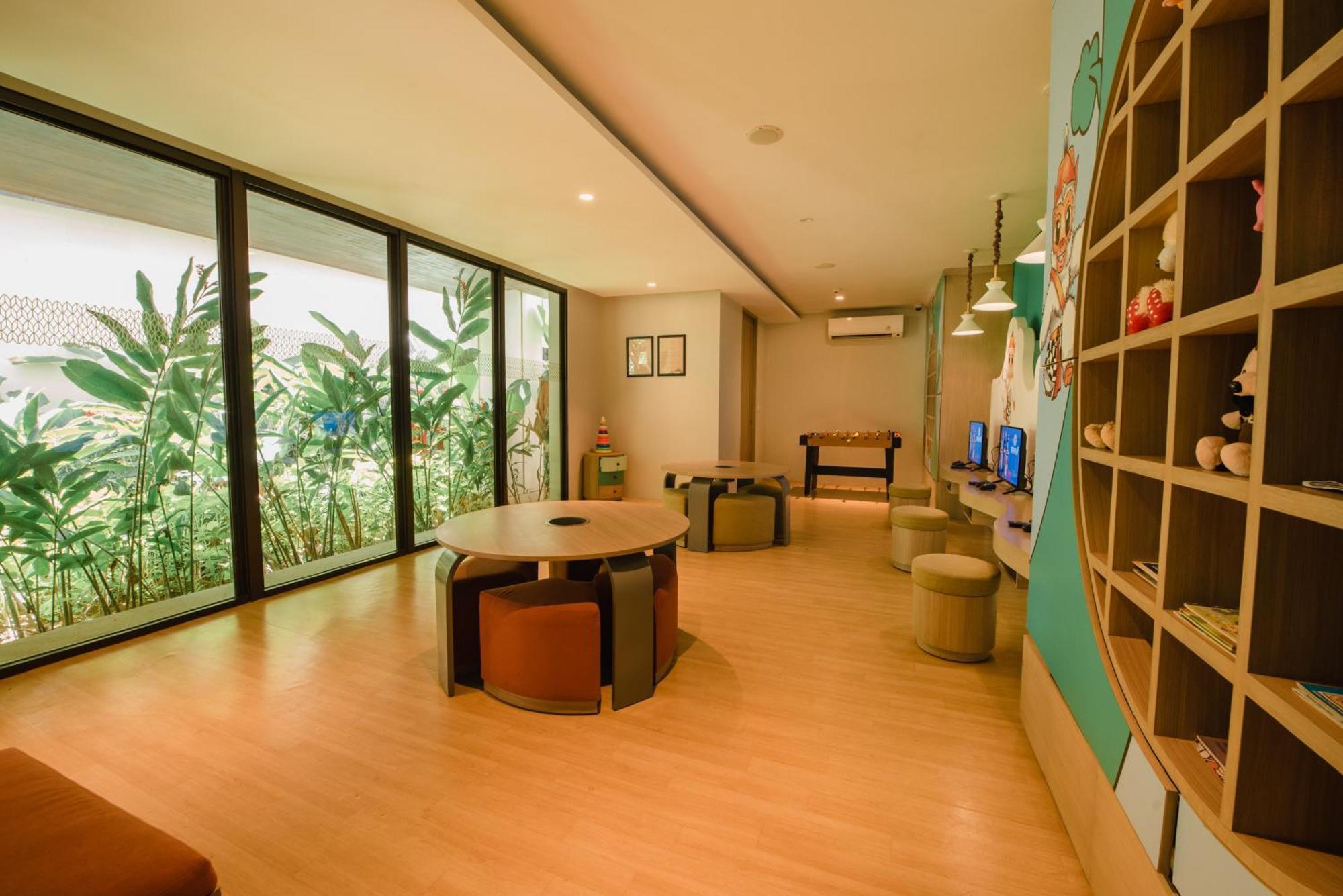 Ramayana Suites And Resort كوتا المظهر الخارجي الصورة Library